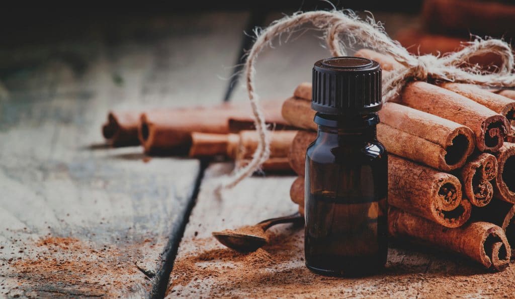 Essential cinnamon oil